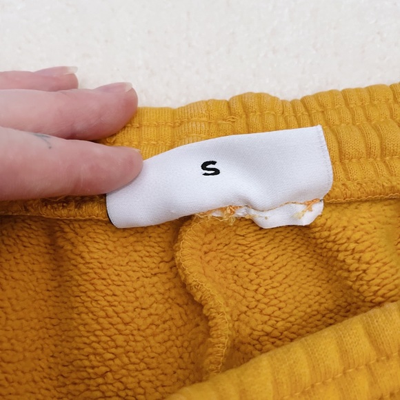 NWT Cherry LA Mountain Wear Sweatshorts Cali Gold Size Small “A Brighter Future” - Picture 13 of 13